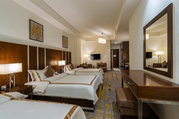 Sulaf Luxury Hotel image 7